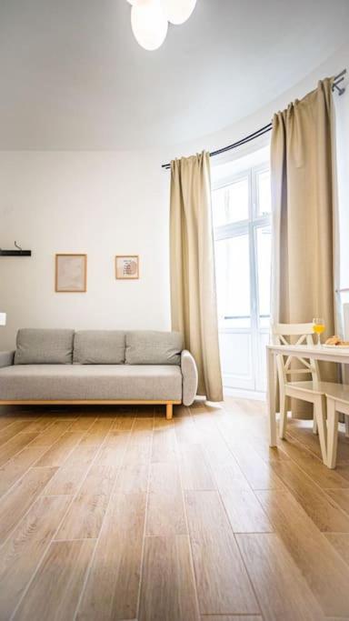 Lovely Apartment In Varšava Exteriér fotografie