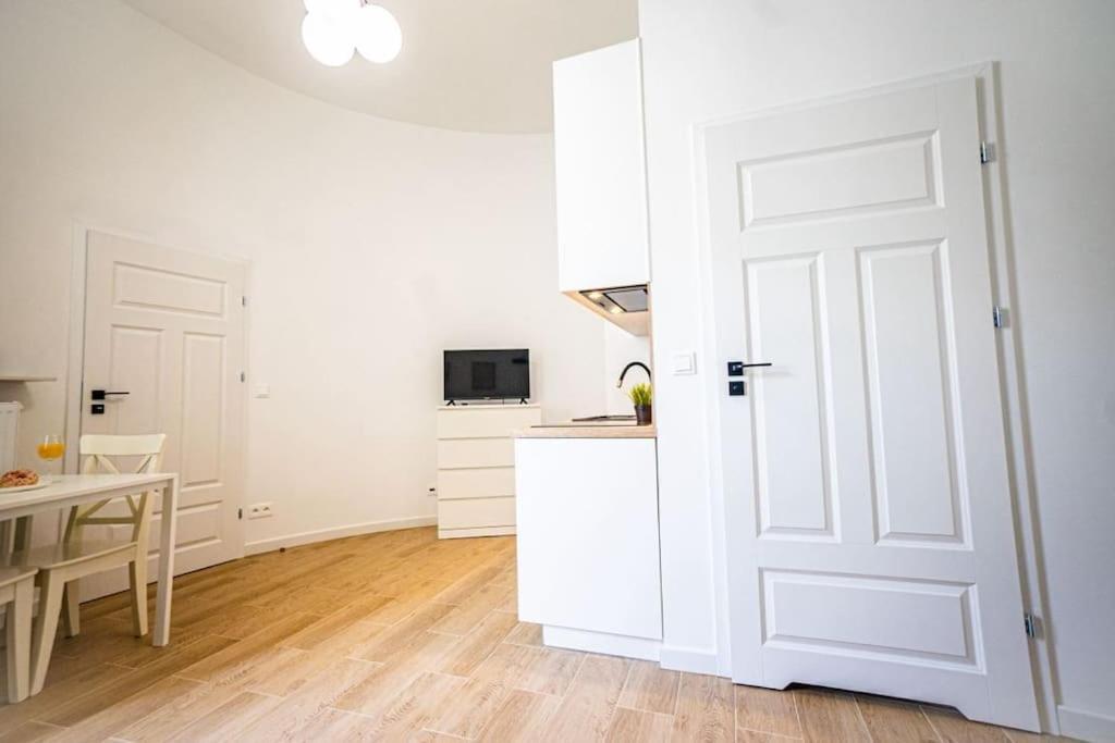 Lovely Apartment In Varšava Exteriér fotografie